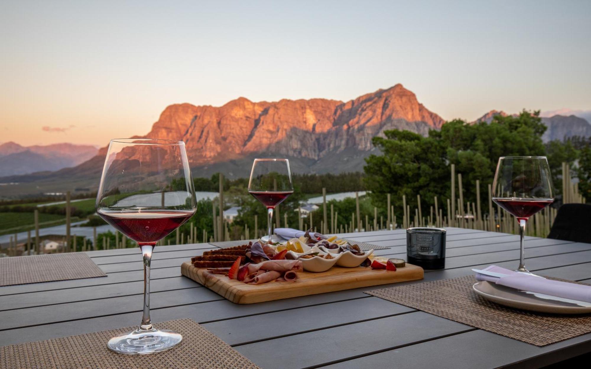 Clouds Estate Hotel Stellenbosch Ngoại thất bức ảnh